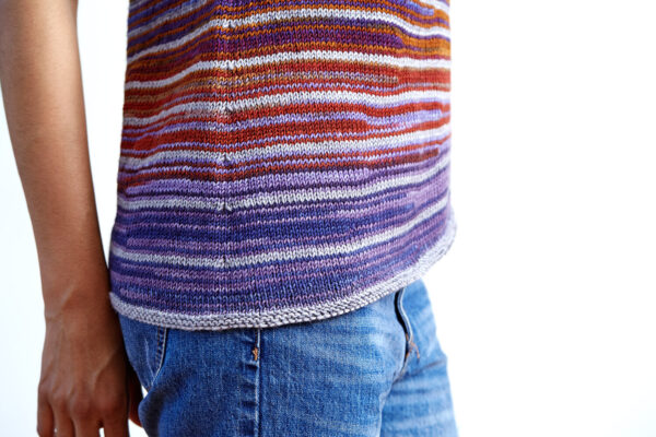 Patrón Melting Pot Tank by Adrienne Larsen para Urth Yarns - Image 2